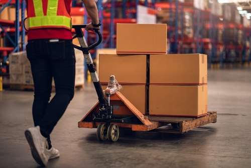 Shipping Heavy Items to Poland? Let the Professionals Help